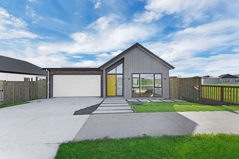 Photo of property in 8 Kobe Street, Karaka, 2580