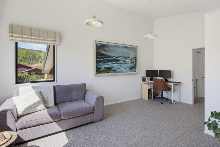 Photo of property in 10 Sams Way, Raumati South, Paraparaumu, 5032