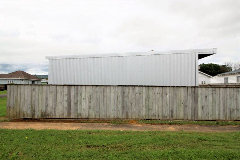 Photo of property in 13 Atkinson Street, Woodville, 4920