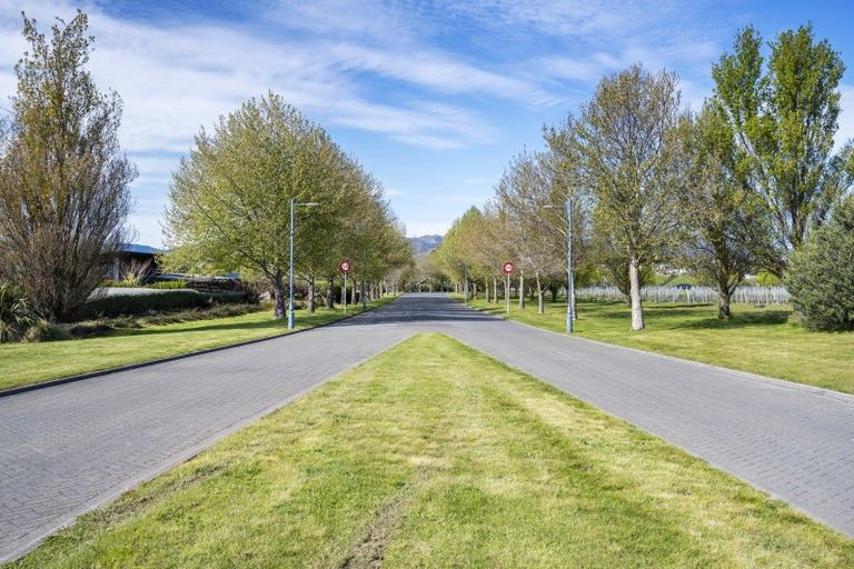 Photo of property in 32 Golf View Close, Fairhall, 7272