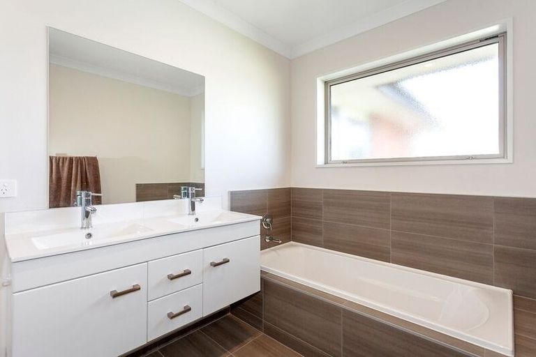 Photo of property in 22 Russ Drive, Lincoln, 7608