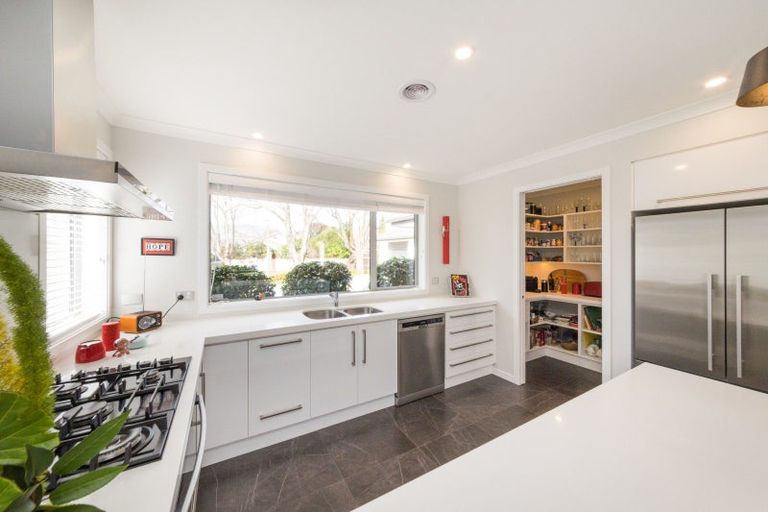 Photo of property in 33 Elmira Avenue, Hokowhitu, Palmerston North, 4410