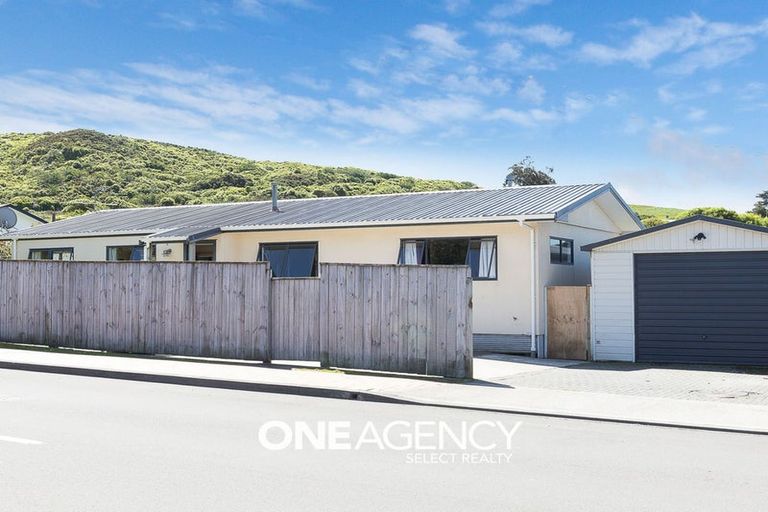 Photo of property in 20 Te Hiko Street, Takapuwahia, Porirua, 5022