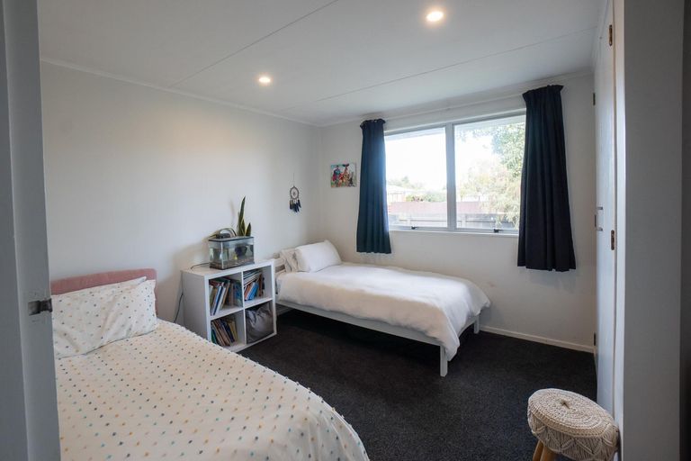 Photo of property in 11 Amberley Avenue, Westbrook, Palmerston North, 4412