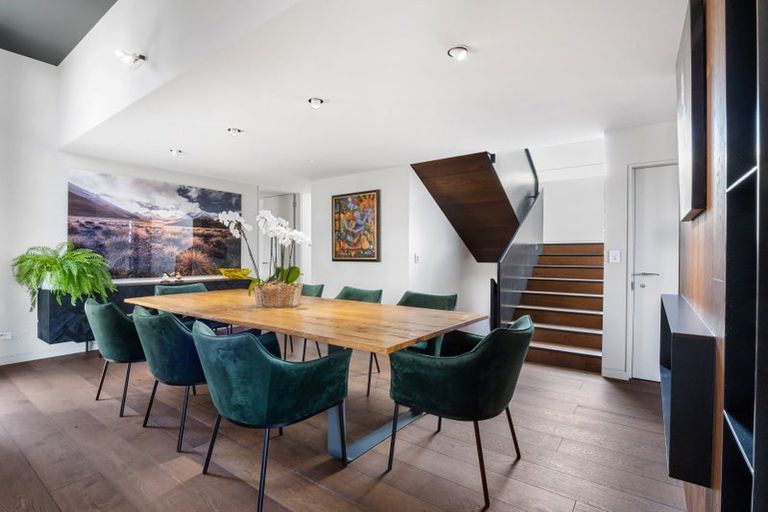 Photo of property in 18b Maunganui Road, Mount Maunganui, 3116