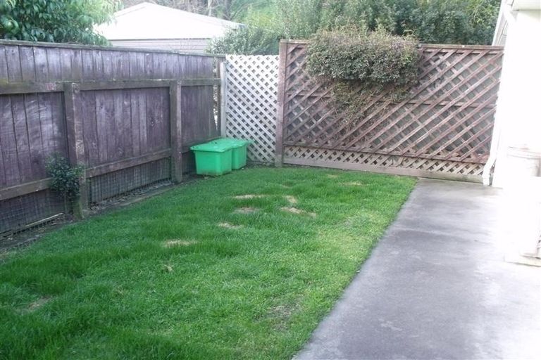 Photo of property in 2/8a Christie Crescent, Havelock North, 4130