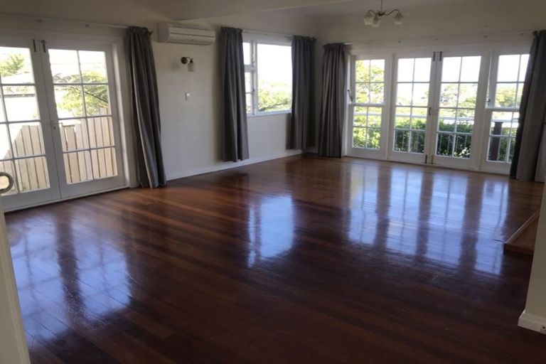 Photo of property in 34 Mandalay Terrace, Khandallah, Wellington, 6035