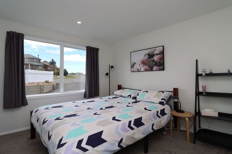 Photo of property in 9 Grove Avenue, Weston, Oamaru, 9401