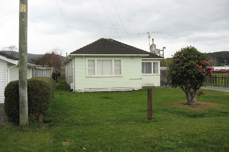 Photo of property in 2 Nelson Crescent, Wainuiomata, Lower Hutt, 5014