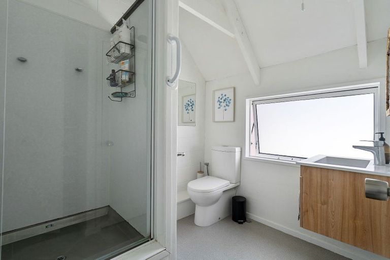 Photo of property in 115 Sunshine Avenue, Karori, Wellington, 6012