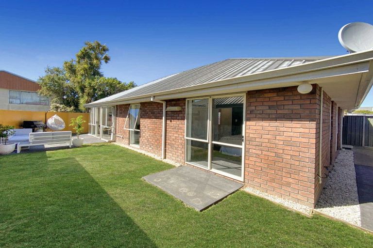 Photo of property in 3/41b Laurence Street, Waltham, Christchurch, 8011