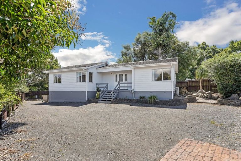 Photo of property in 161 Bradbury Road, Botany Downs, Auckland, 2010