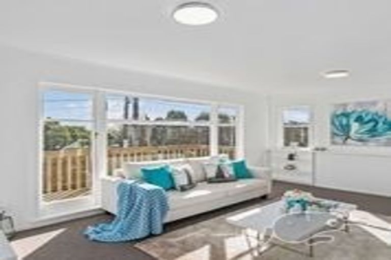 Photo of property in 53a Sylvan Crescent, Te Atatu South, Auckland, 0610