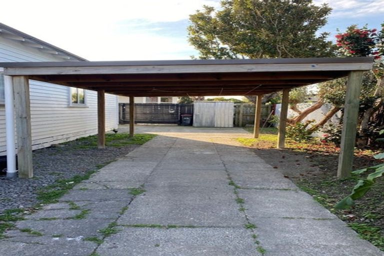 Photo of property in 2 Maxwell Place, Maraenui, Napier, 4110