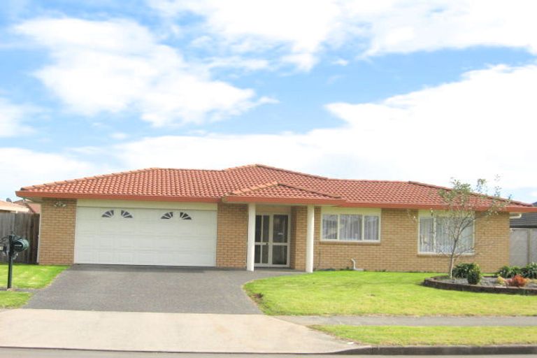 Photo of property in 25 Glenross Drive, Wattle Downs, Auckland, 2103