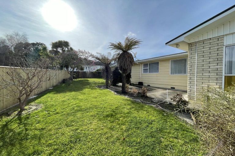 Photo of property in 2 Aiken Road, Saint Johns Hill, Whanganui, 4501