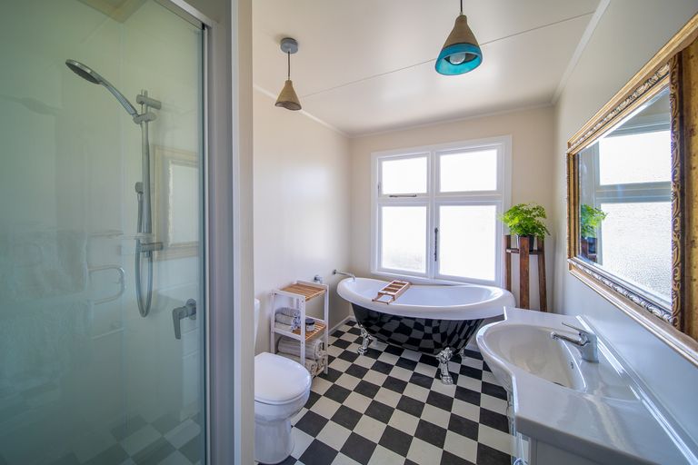 Photo of property in 5689 Ettrick-raes Junction Road, Millers Flat, Roxburgh, 9572