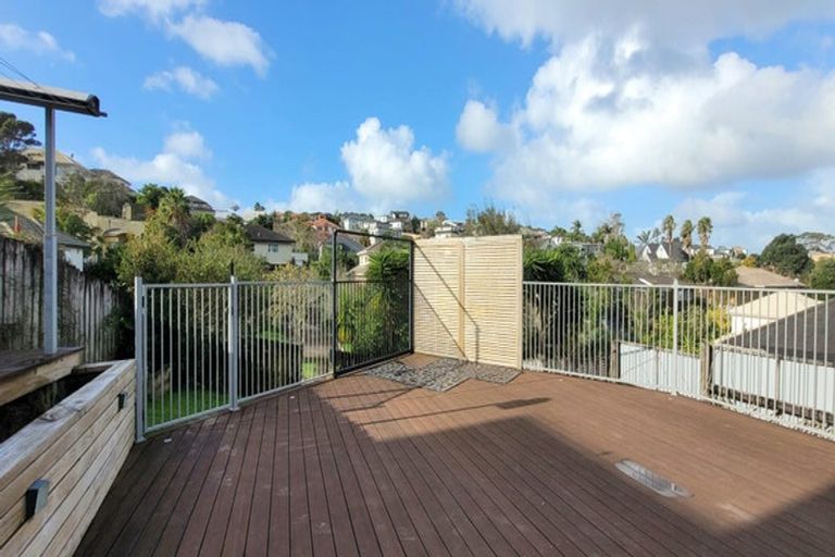 Photo of property in 2/6 Arirang Rise, Pinehill, Auckland, 0632