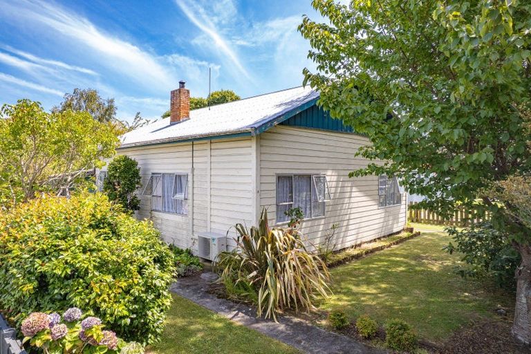 Photo of property in 11 Field Street, Aramoho, Whanganui, 4500