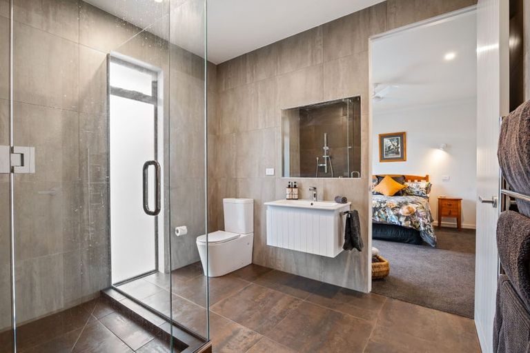 Photo of property in 100 Takahiwai Road, Ruakaka, Whangarei, 0171