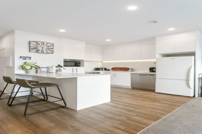 Photo of property in 205/38d Fraser Avenue, Northcote, Auckland, 0627