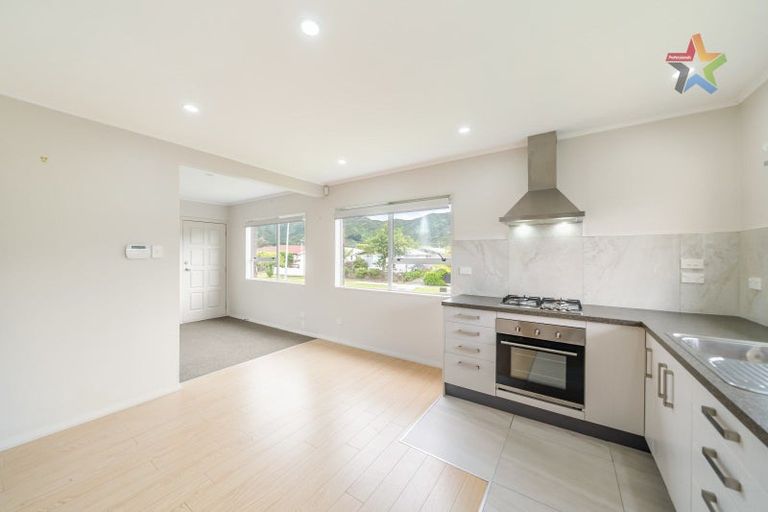 Photo of property in 315 Wellington Road, Wainuiomata, Lower Hutt, 5014