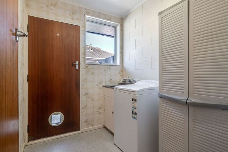Photo of property in 26 Westmere Place, Takaro, Palmerston North, 4412