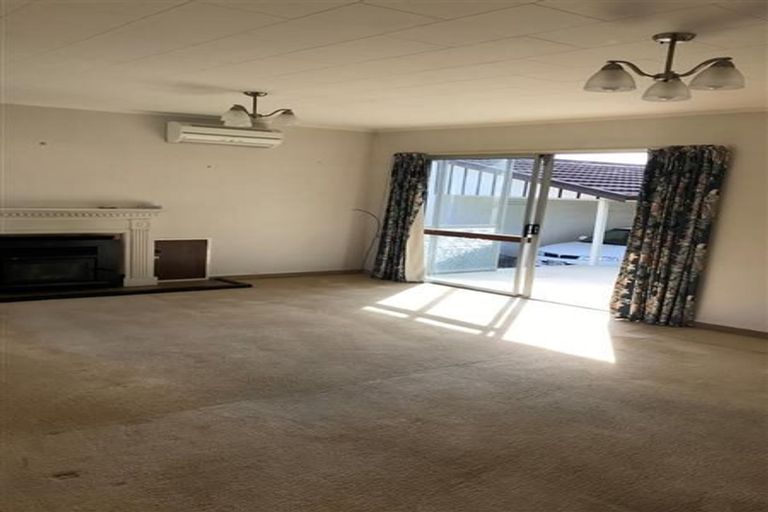 Photo of property in 8 Bennelong Place, Havelock North, 4130