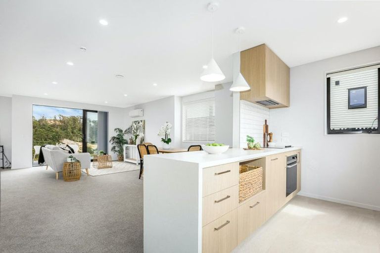 Photo of property in 44 Turtleback Avenue, Whitby, 5024