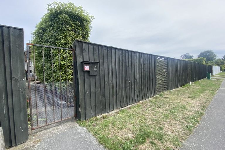 Photo of property in 4 Carbine Place, Sockburn, Christchurch, 8042