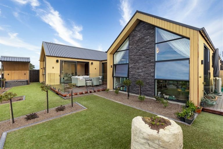 Photo of property in 83 The Esplanade, Pegasus, 7612