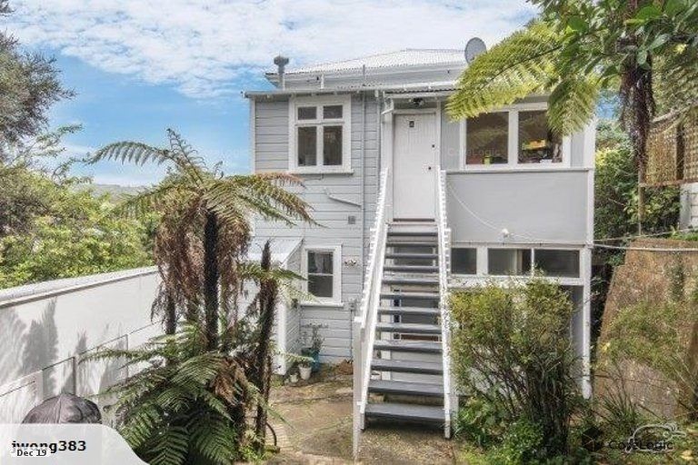 Photo of property in 3/27 Grass Street, Roseneath, Wellington, 6011