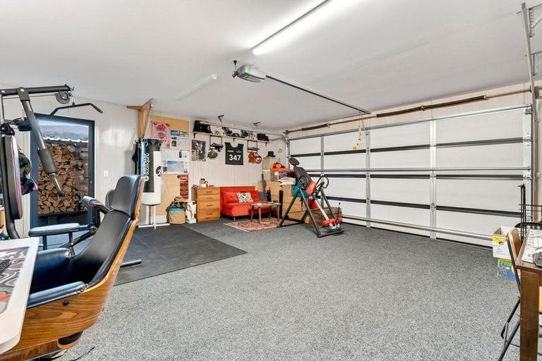 Photo of property in 33 Atkins Road, Luggate, Wanaka, 9382