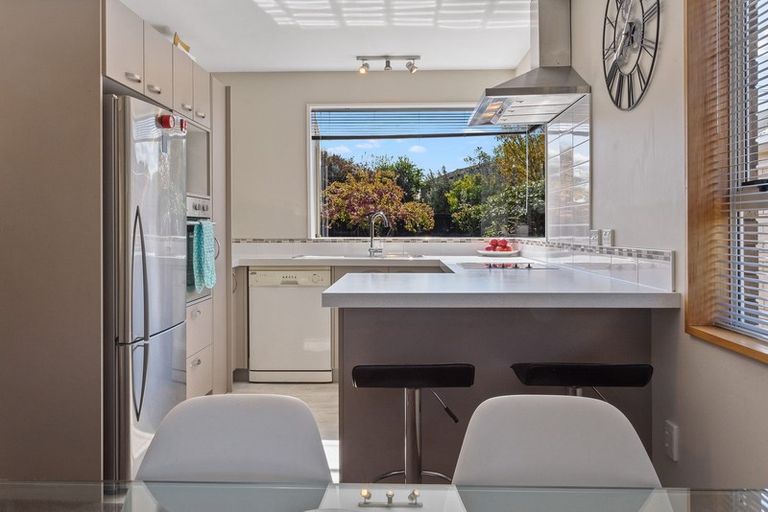 Photo of property in 33 Sabys Road, Halswell, Christchurch, 8025