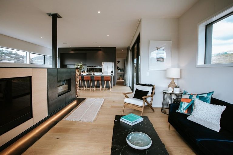 Photo of property in 8 Nokomai Street, Wanaka, 9305