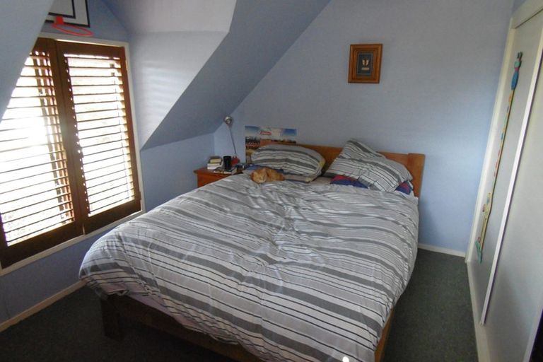 Photo of property in 82b Avonhead Road, Avonhead, Christchurch, 8042