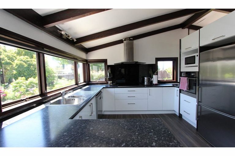 Photo of property in 12 Howick Road, Blenheim, 7201