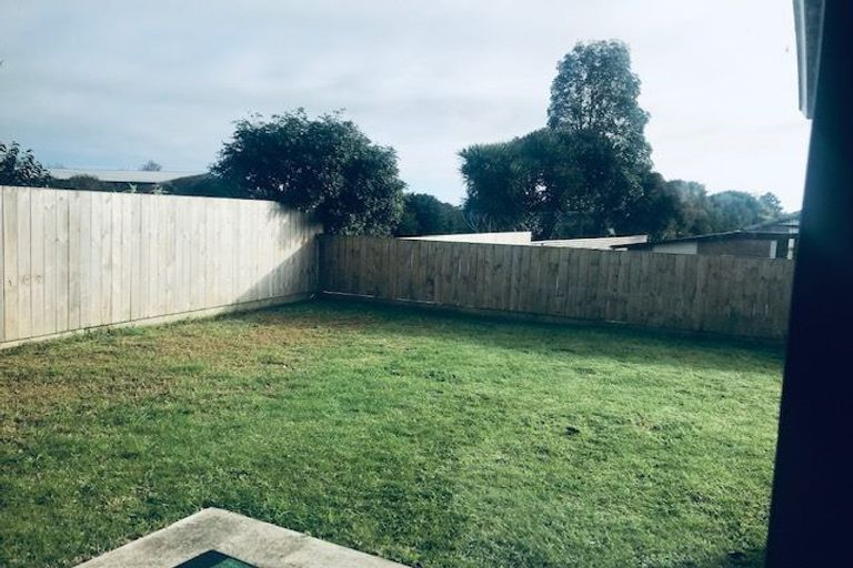 Photo of property in 8 Rooseville Mews, Pukekohe, 2120