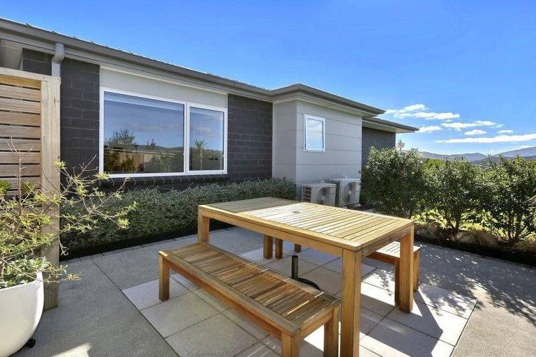 Photo of property in 146 Endeavour Drive, Whitby, Porirua, 5024