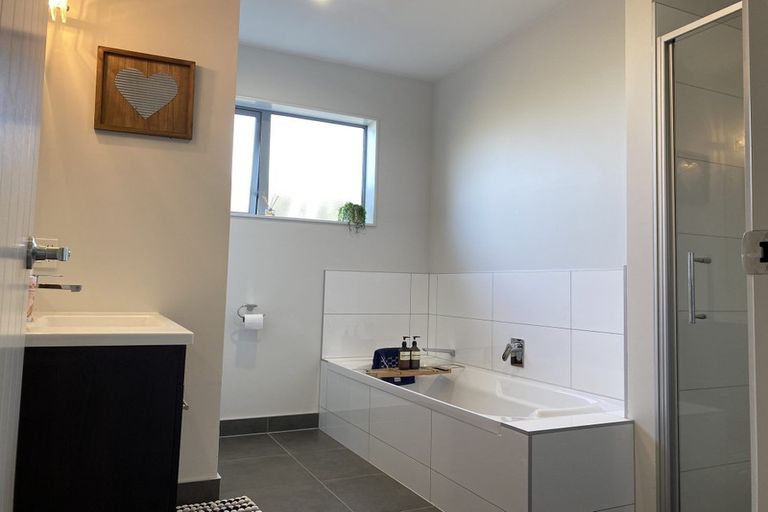 Photo of property in 17 Puni Road, Pukekohe, 2120