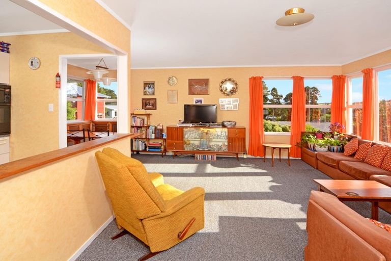 Photo of property in 1/34b Sunnynook Road, Sunnynook, Auckland, 0620