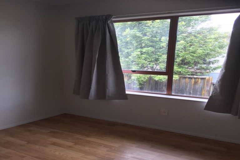 Photo of property in 1/44 Megan Avenue, Pakuranga Heights, Auckland, 2010