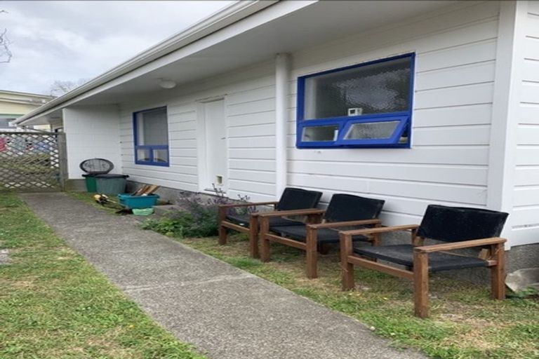 Photo of property in 29 Maple Grove, Kingston, Wellington, 6021