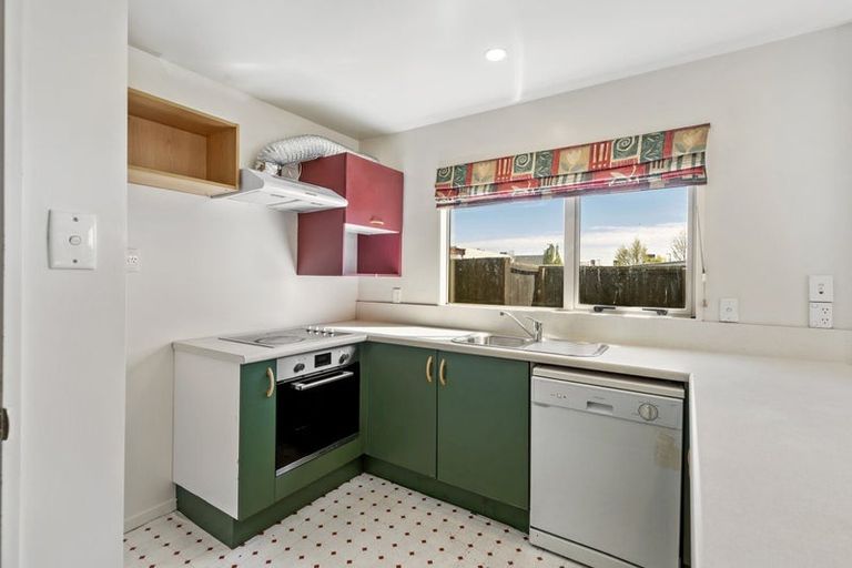 Photo of property in 4/17 Longley Place, Addington, Christchurch, 8024