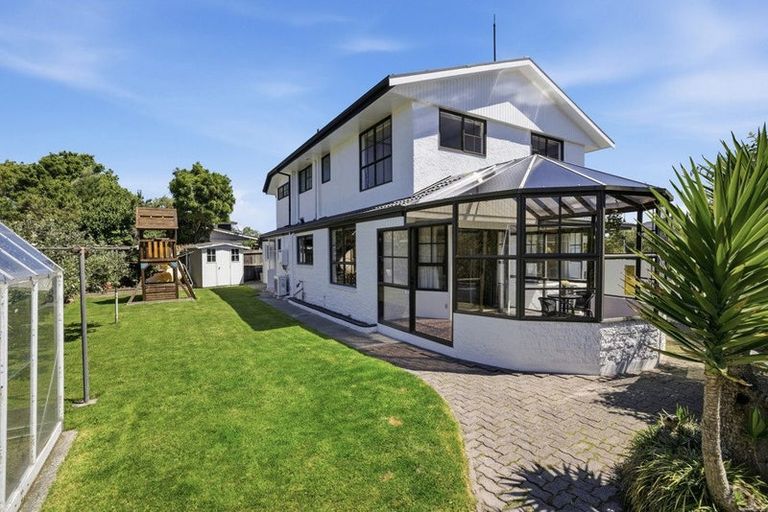 Photo of property in 4 Larkhill Place, Russley, Christchurch, 8042