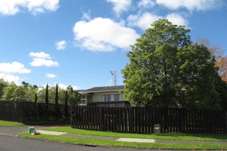 Photo of property in 1 Heron Place, Pakuranga Heights, Auckland, 2010