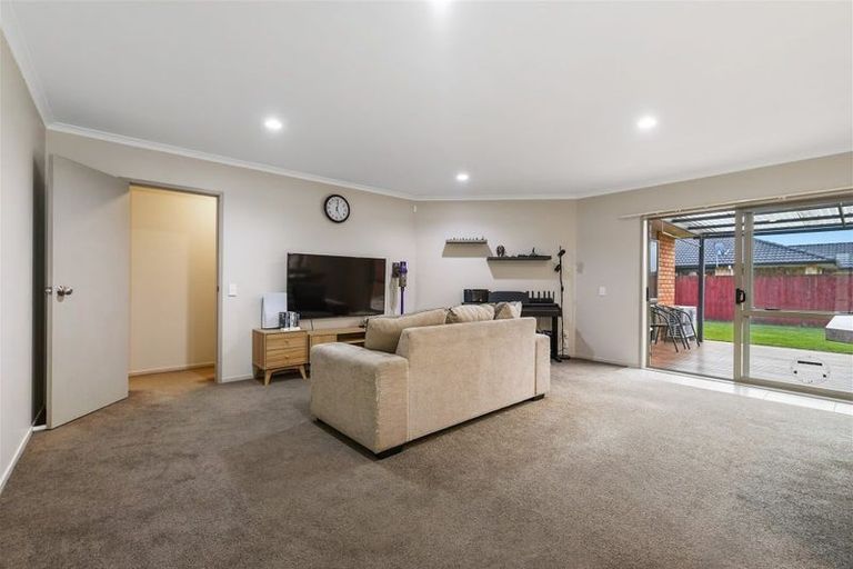 Photo of property in 99 Barrington Drive, Huntington, Hamilton, 3210