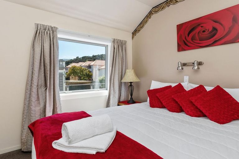 Photo of property in 2f Church Street, Akaroa, 7520