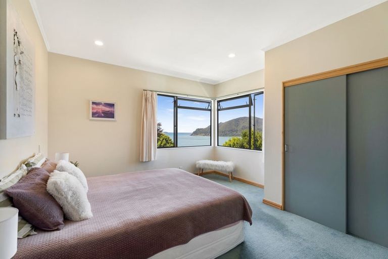Photo of property in 221 Paku Drive, Tairua, 3508
