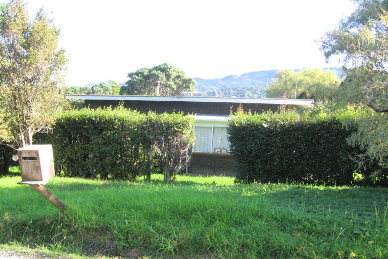 Photo of property in 91 Kauri Point Road, Laingholm, Auckland, 0604